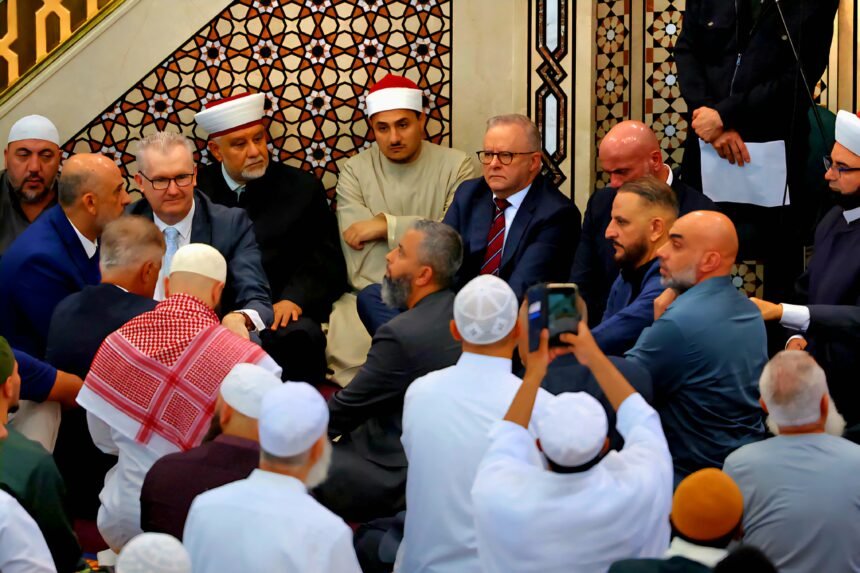 অস্ট্রেলিয়ার প্রধানমন্ত্রী মসজিদে